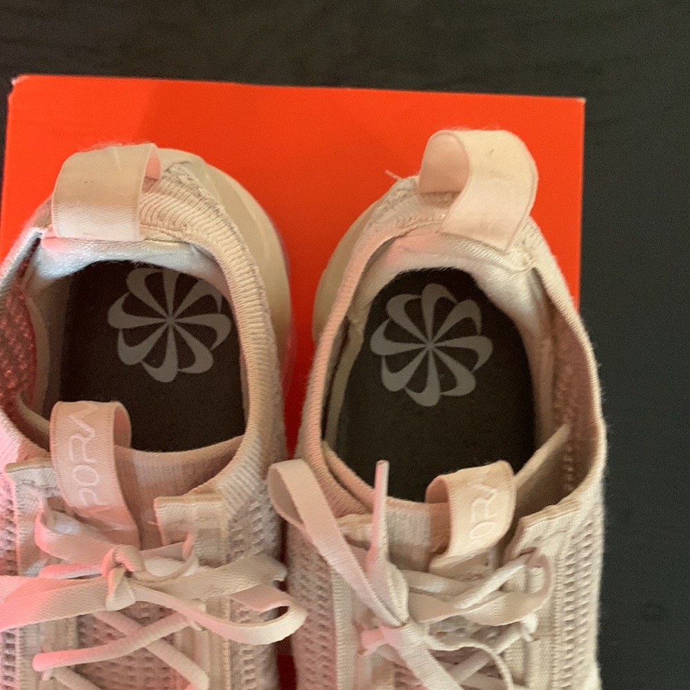 COPY - Nike Air VaporMax 2021 Flyknit Running shoes woman’s size 7.5 - Picture 5 of 12